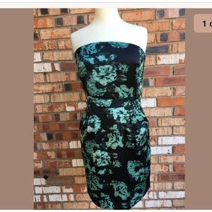 💰SOLD💰Banana Republic Size 10 BlackStrapless Cocktail Dress Green Floral